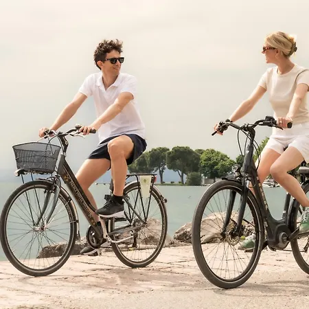 Отель Palace San Pietro Бардолино