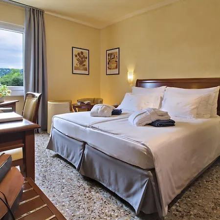 Palace San Pietro 4* باردولينو