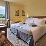 Palace San Pietro 4* ברדולינו