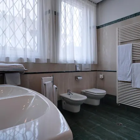 Hotel Palace San Pietro 4*