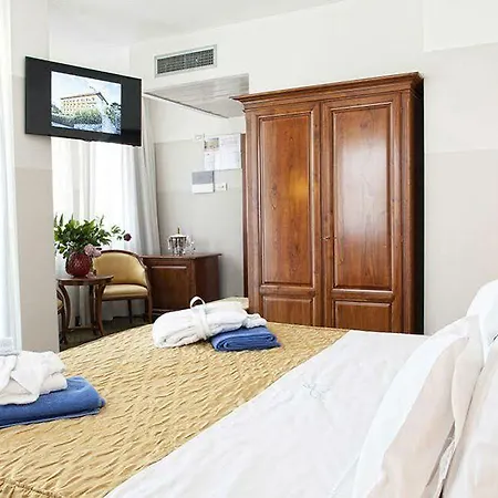ホテル Palace San Pietro 4*