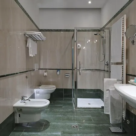 Palace San Pietro Otel 4*