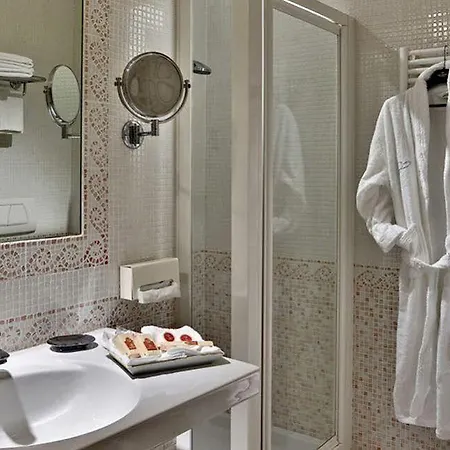 Palace San Pietro 4*